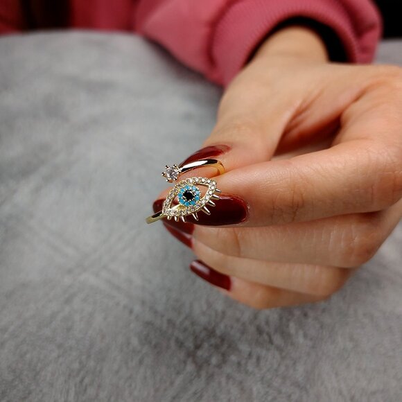 Eye of Wisdom Ring - Picture 2 of 3